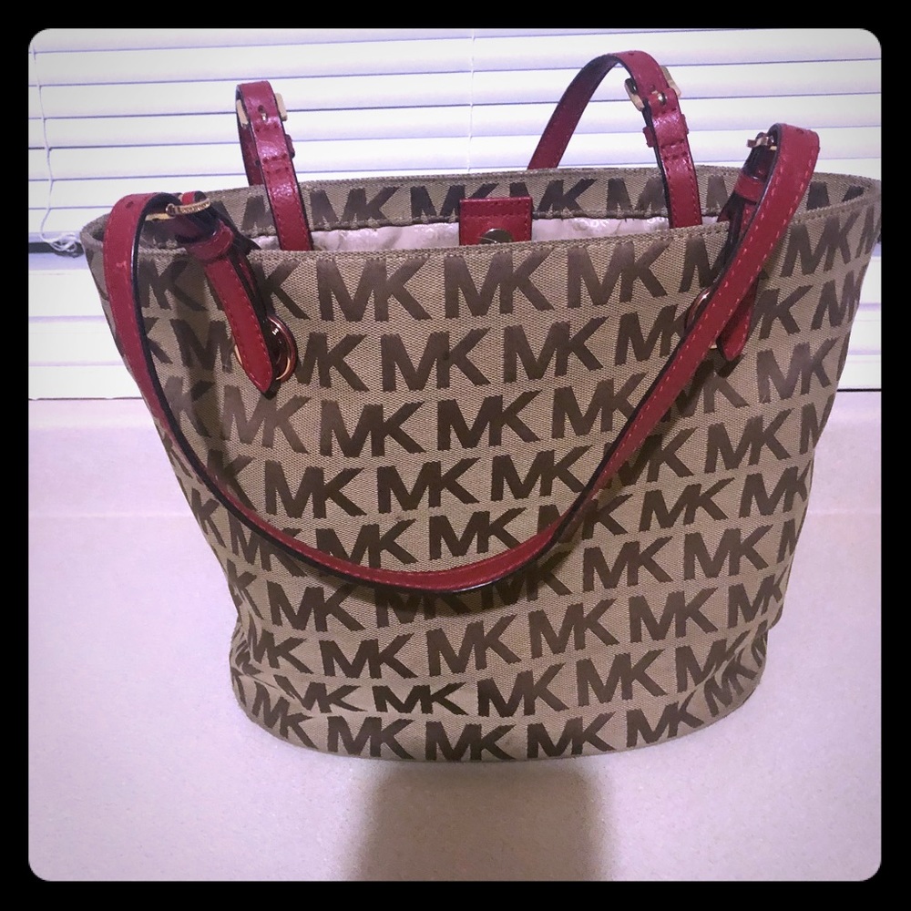 Michaels Kors purse